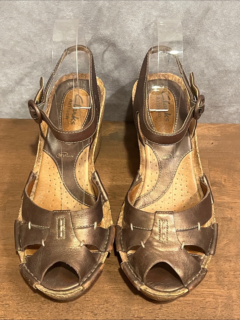 Clarks Brown Metallic Leather Cork Wedge Sandals with Ankle Strap size 6.5 - Picture 2 of 7